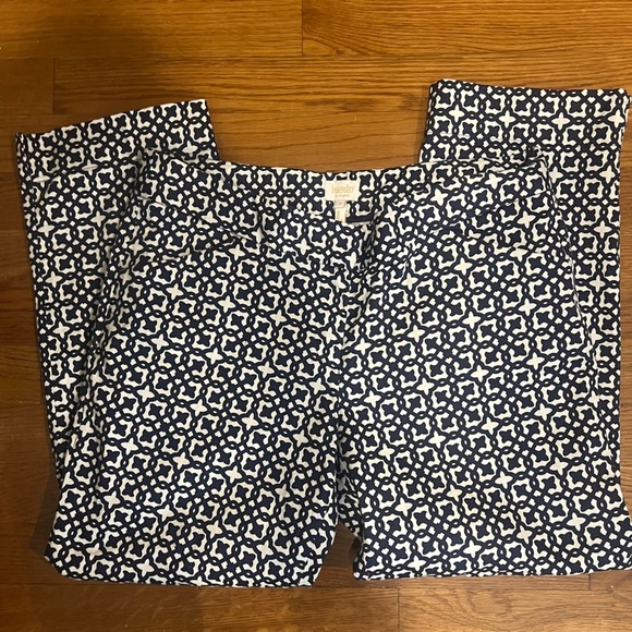 Laundry by Shelli Segal Capri pants. 8. Exc condition. 97% cotton 3% spandex. - Picture 7 of 10